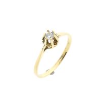 Gold solitaire ring with zirconia