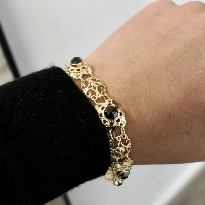 Image 6 of Antique gold boat bracelet with garnet