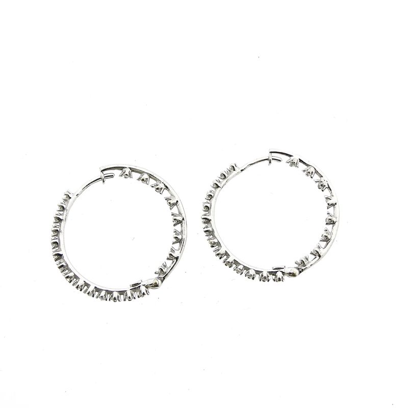 Image 3 of White gold earrings with zirconia; Ø 27.5 mm