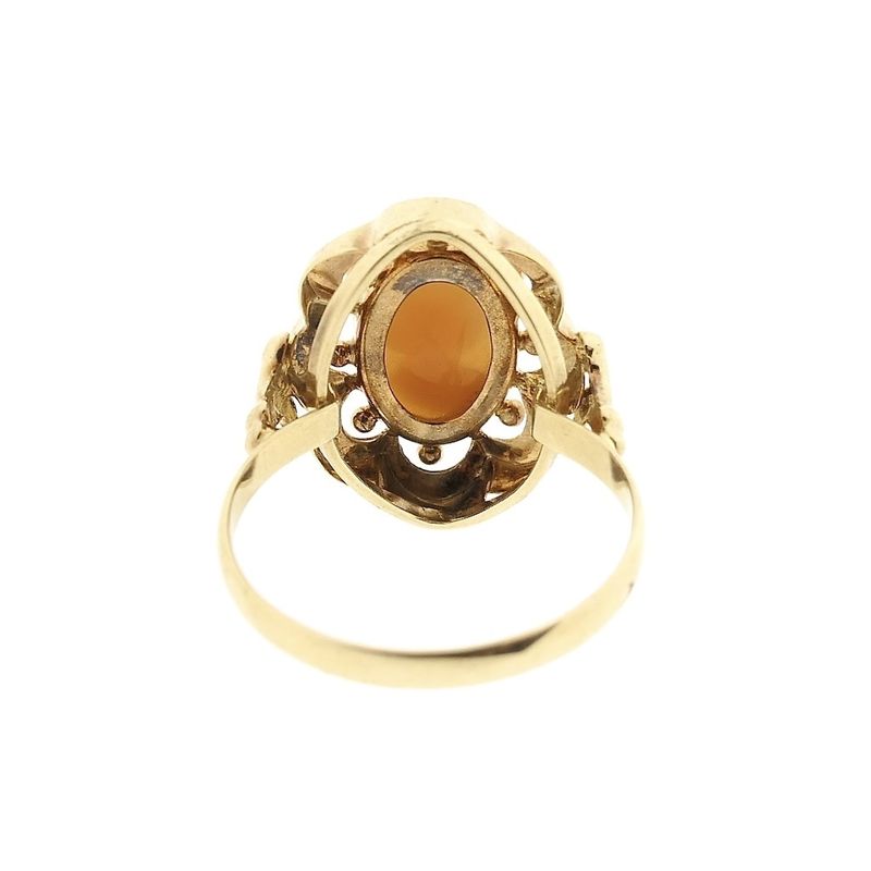 Image 7 of Vintage gold ring with cameo