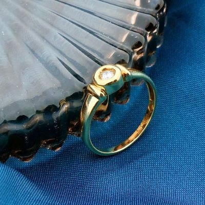 Image 2 of Gold ring with diamonds; 0.11 ct.