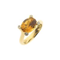 Gold solitaire ring with citrine and diamond; 0.08 ct.