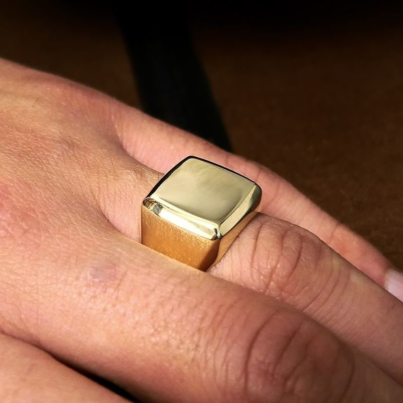 Image 8 of Vintage gold signet ring | Men
