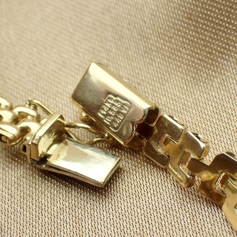 Image 4 of Golden fantasy link necklace