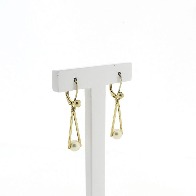 Image 3 of Gold earrings with pearl