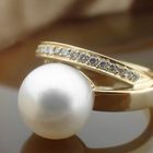 Image 7 of 18 carat gold ring with large pearl and diamonds