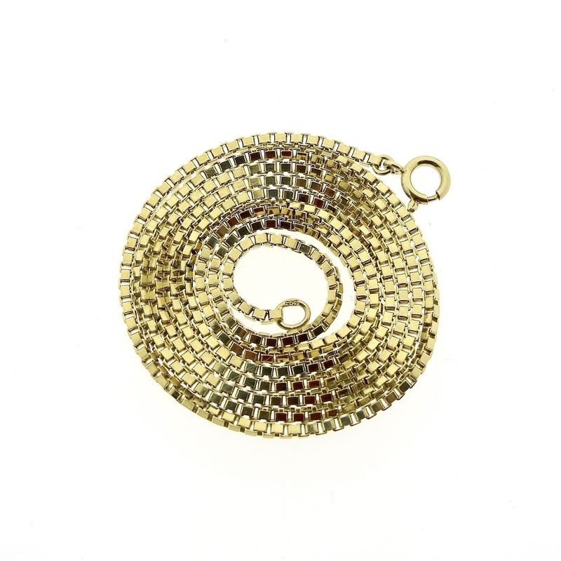 Image 4 of Gold long Venetian link chain