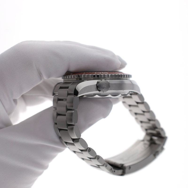 Image 12 of Omega Seamaster Planet Ocean 43.5mm 215.30.44.21.04.001; Automatic Men's Watch