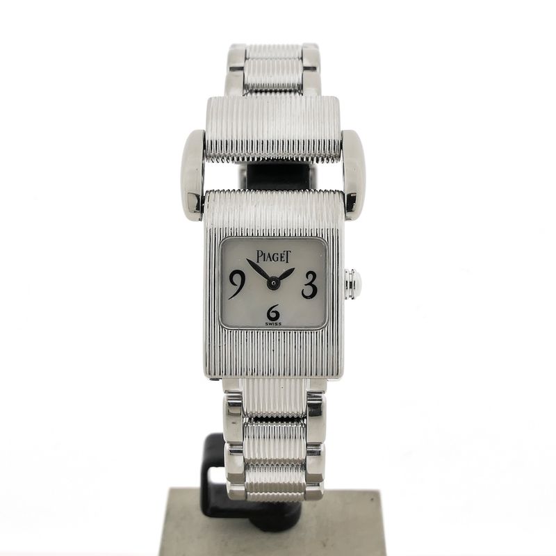 Image 31 of Piaget Miss Protocole 5221; 18k white gold women's watch with mother-of-pearl dial