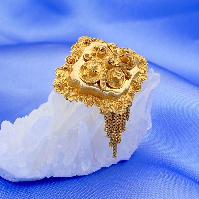 Image 2 of Antique gold brooch of a hat bell