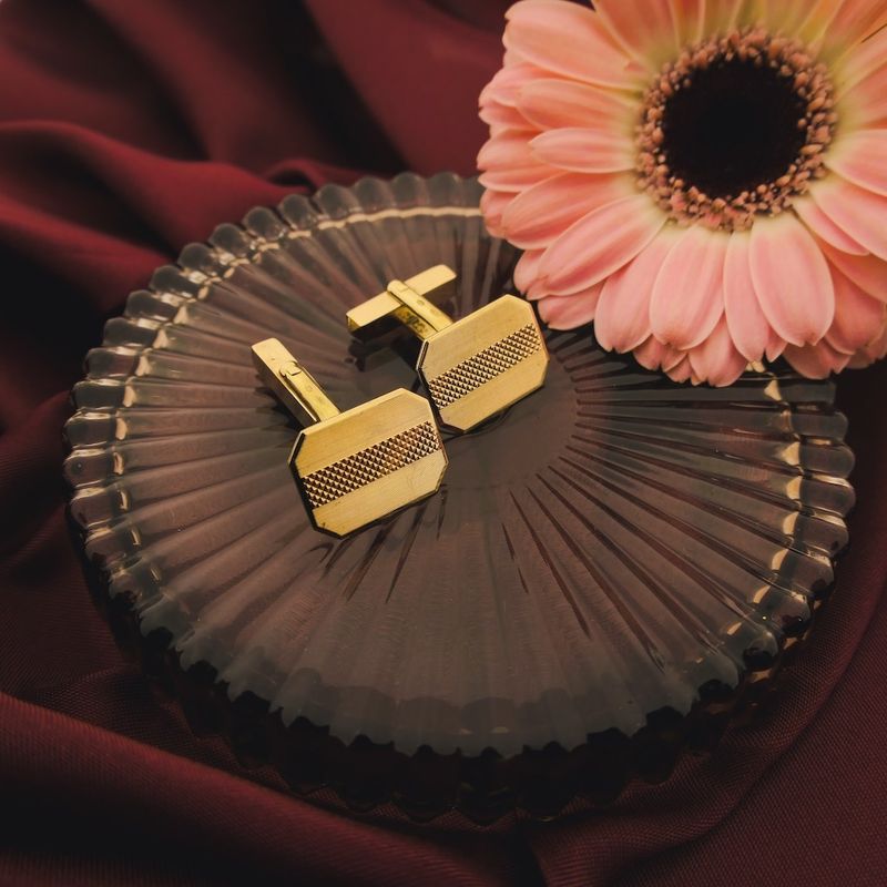 Image 6 of Gold cufflinks