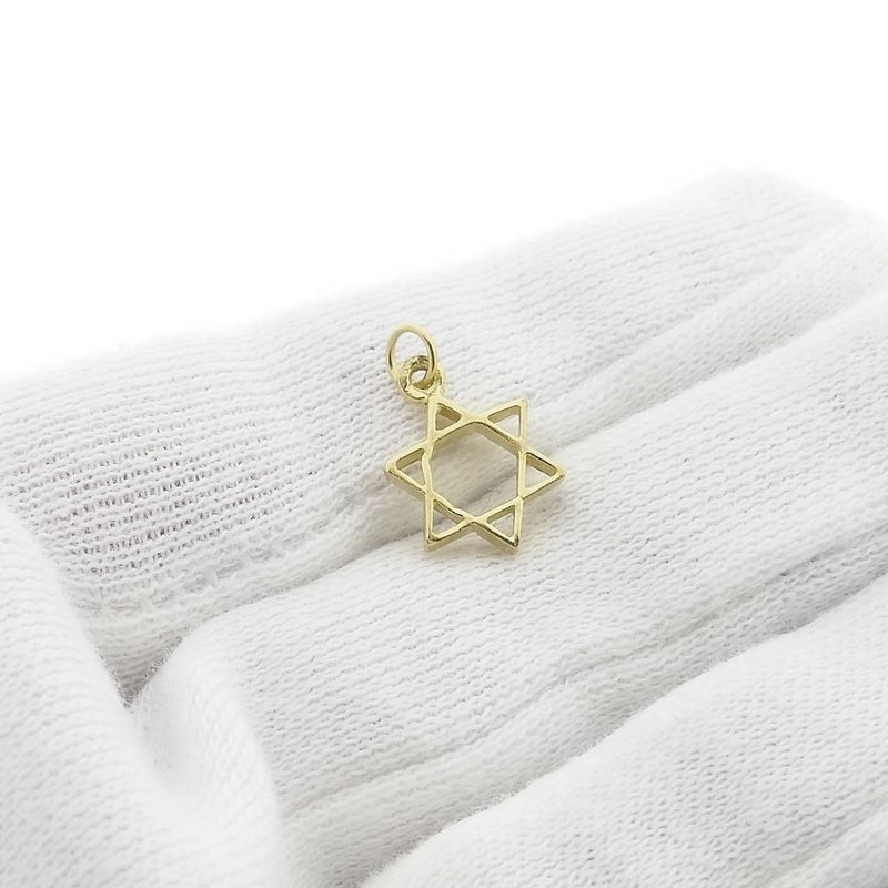 Image 6 of Gold Star of David pendant