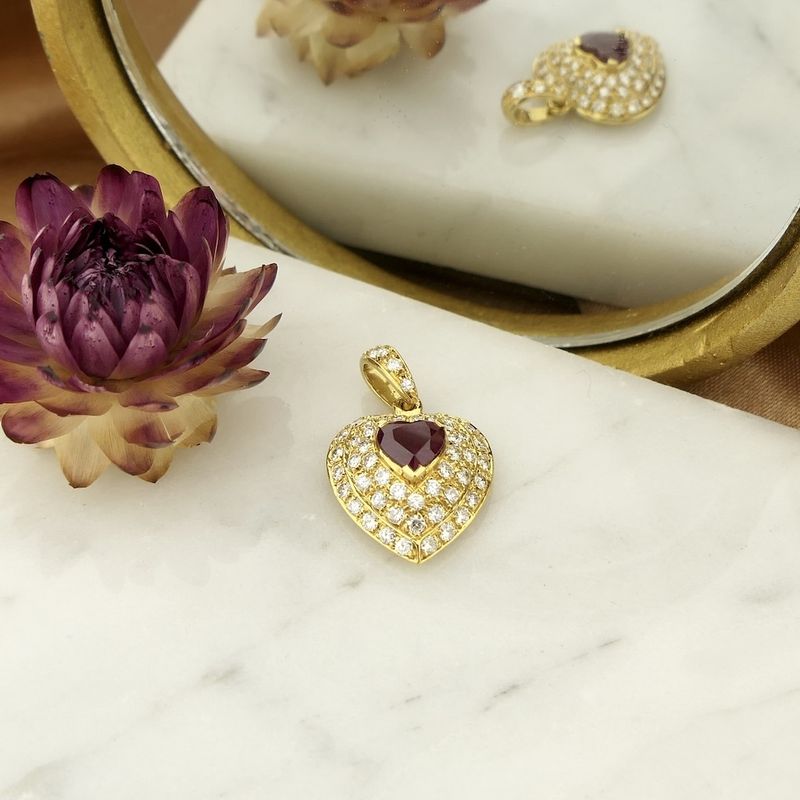 Image 2 of 18-karat gold pendant with ruby and diamond | approx. 0.72 ct.