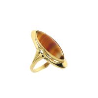 Vintage gold ring with carnelian bandagate