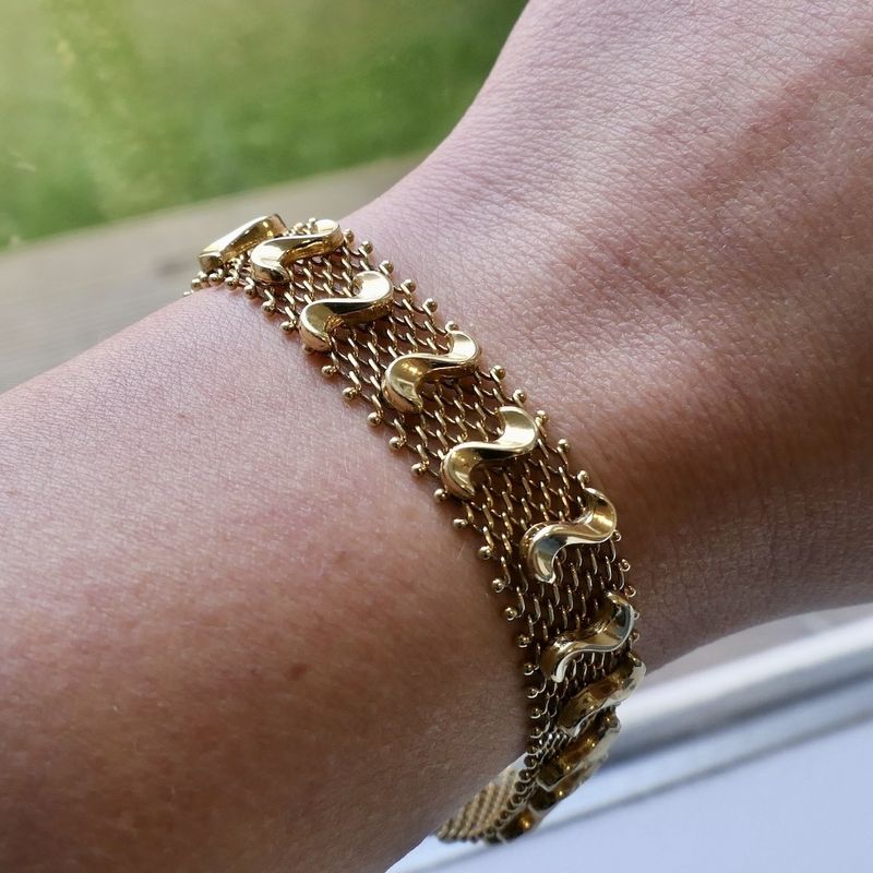 Image 7 of Gold gallery wire link bracelet