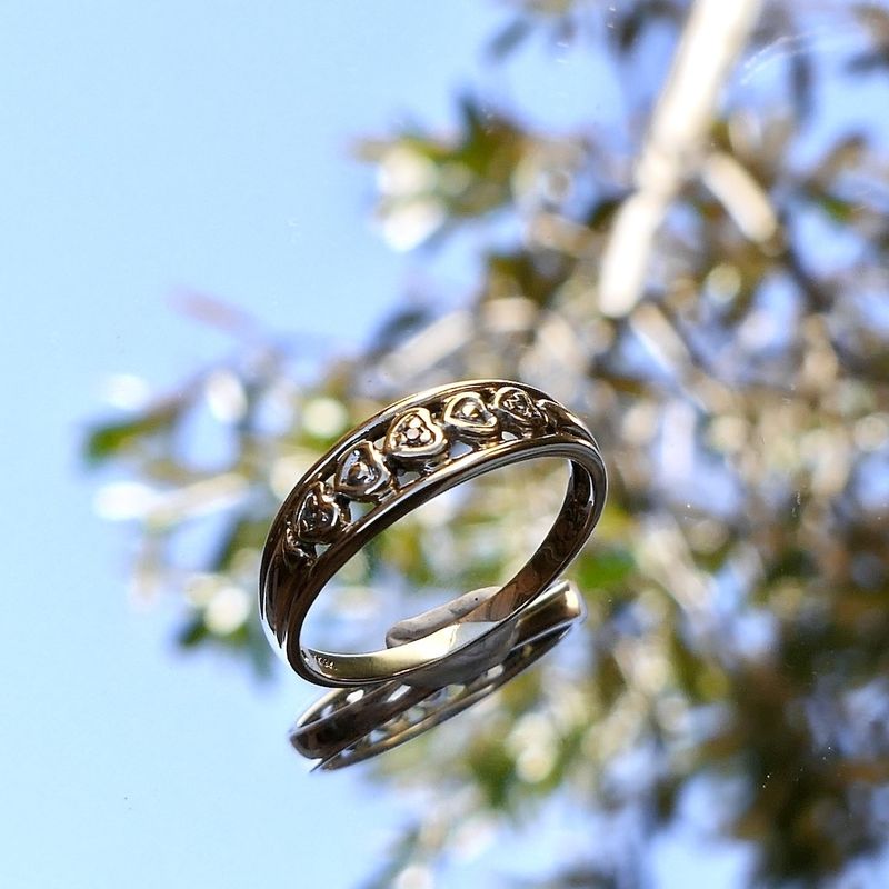 Image 2 of Gold heart ring with diamonds