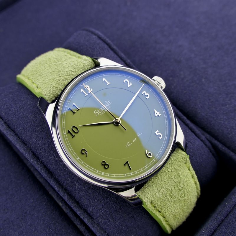 Image 19 of Staudt Twenthe 'Ton-Sur-Ton' T31.111-V16; Automatic watch