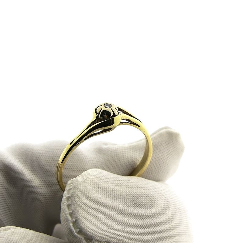 Image 6 of Gold solitaire ring with diamond; 0.01 ct.