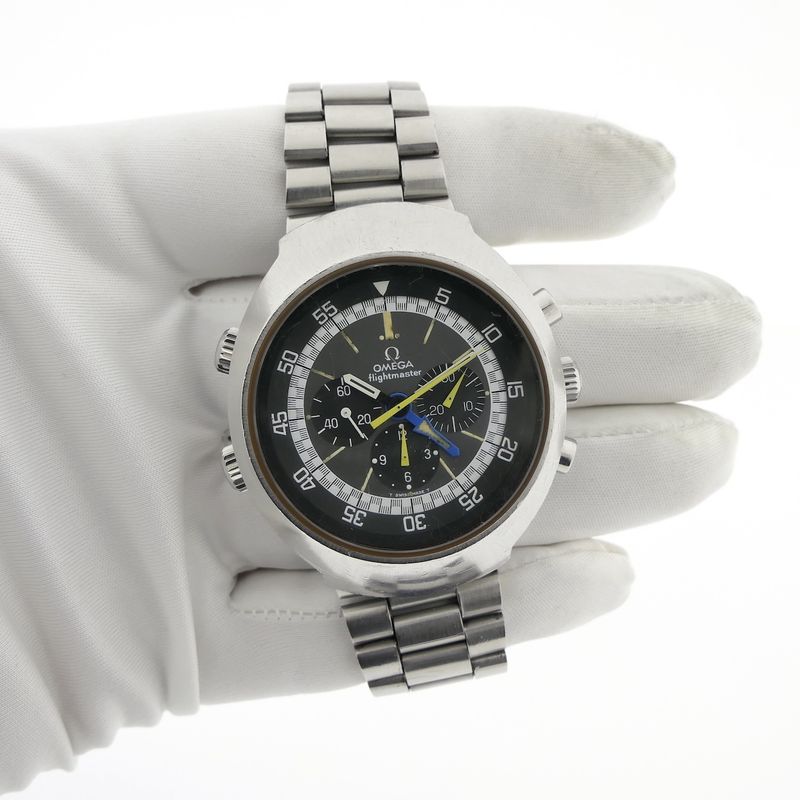 Image 7 of Omega Flightmaster 145.036; Vintage chronograph pilot watch