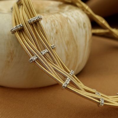 18-karat gold necklace; choker with diamond; 0.31 ct. | 40 cm | Marco Bicego Image 2 of 18-karat gold necklace; choker with diamond; 0.31 ct. | 40 cm | Marco Bicego