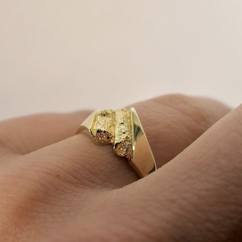 Image 7 of Gold ring; Riitta Hakala