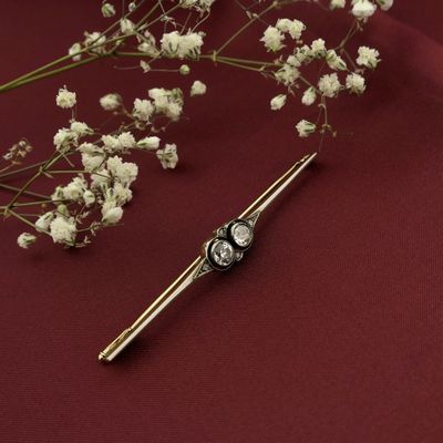 Image 2 of Gold Art Deco bicolor brooch with diamond; 0.84 ct.