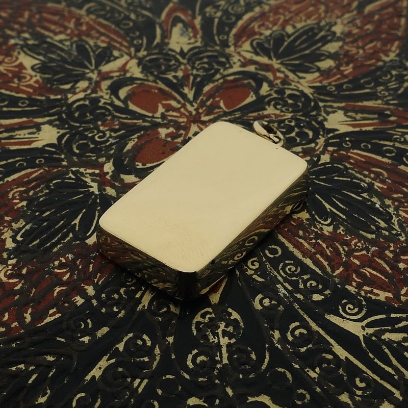 Image 2 of Gold pendant made of a gold bar