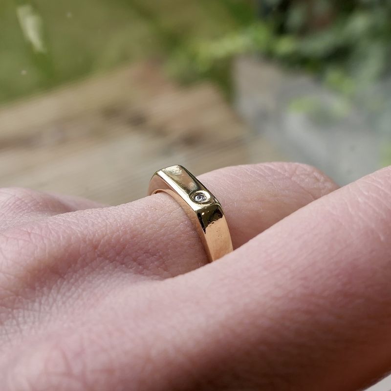 Image 8 of Diamond gold ring with diamond 0.015 ct.