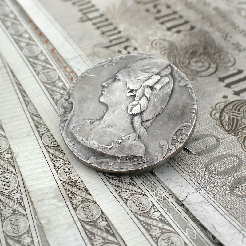 Image 2 of Vintage silver brooch with woman