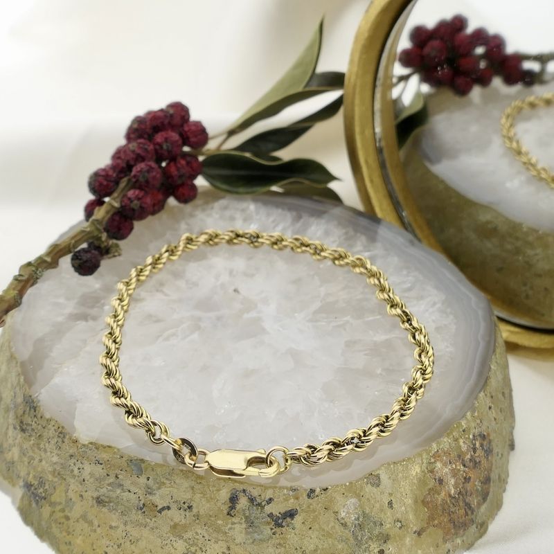 Image 2 of Gold twisted link bracelet | 18.5 cm