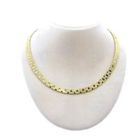 Gold flat Bismarck link necklace
