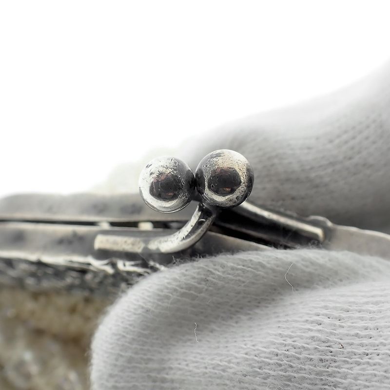 Image 5 of Antique clasp bag with silver handle and glass beads