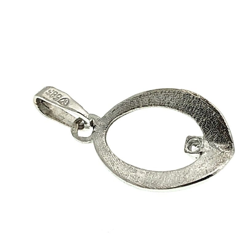 Image 4 of White gold pendant with a small diamond 0.01 ct.