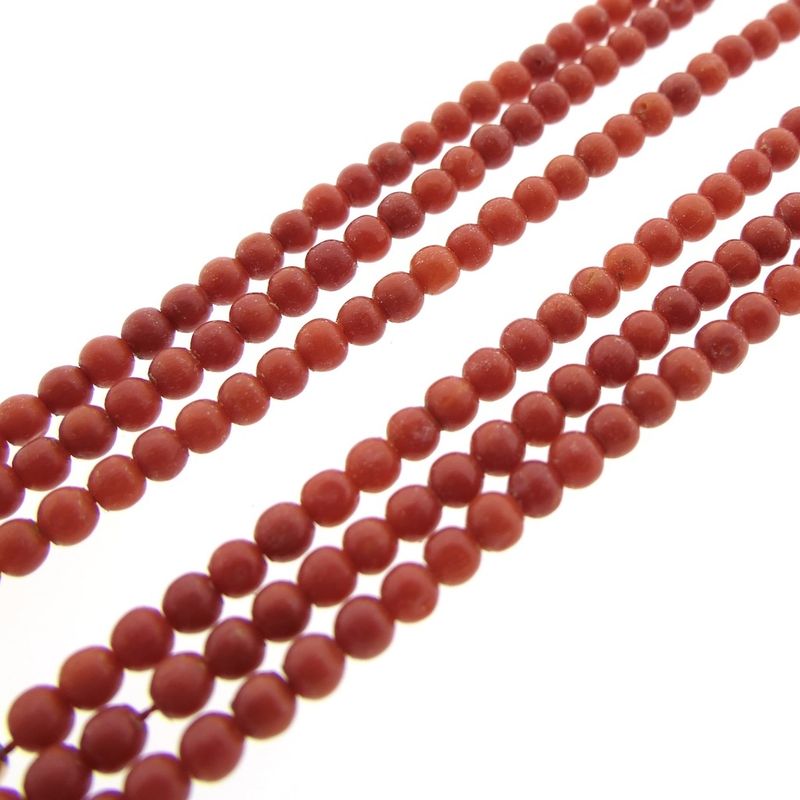 Image 6 of Blood coral bead necklace with gold clasp; Antique | 39 cm