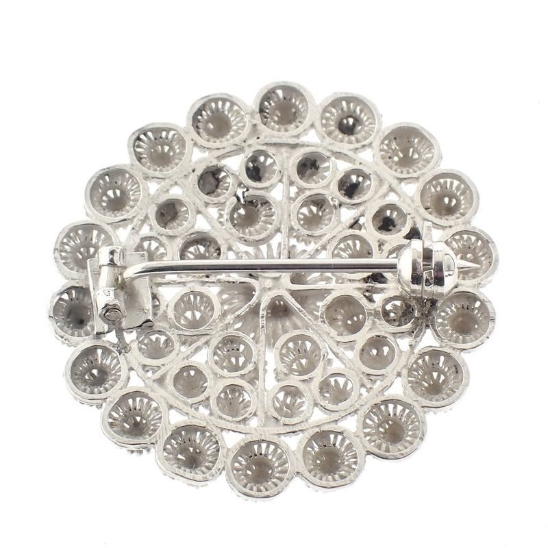 Image 5 of Silver round Zeeland Goese button brooch | Ø 33.0 mm