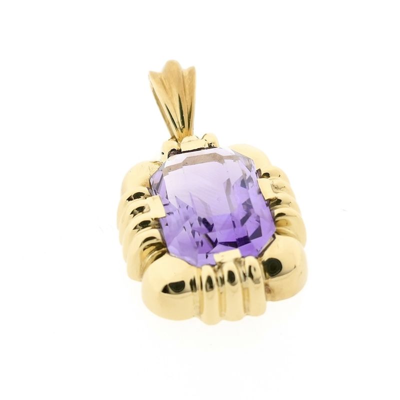 Image 3 of Gold pendant with amethyst