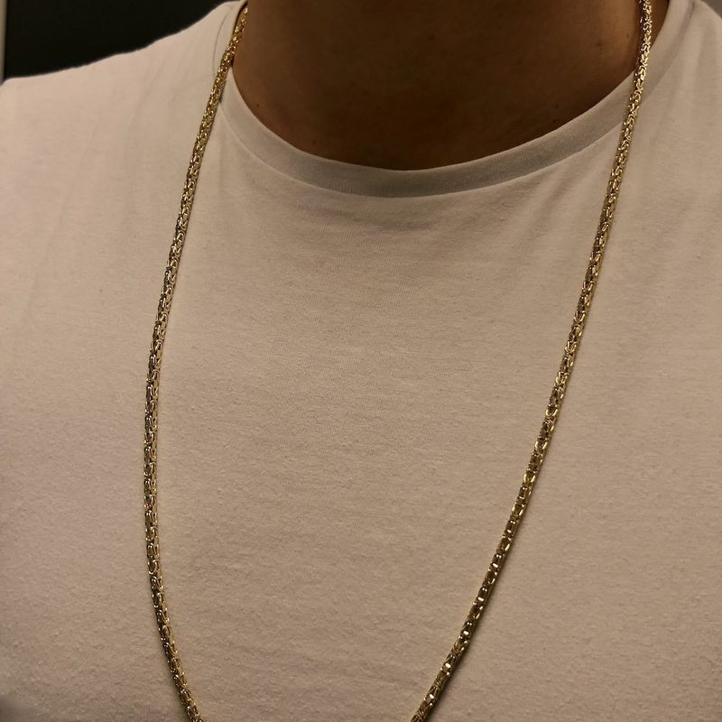 Image 9 of Gold square king link necklace
