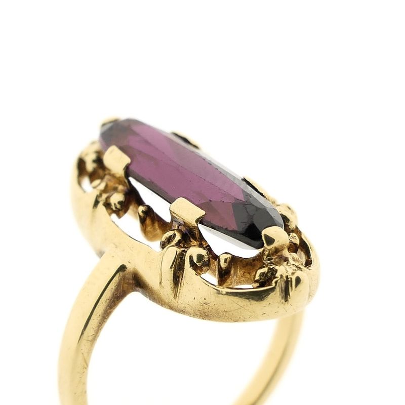 Image 5 of Gold ring with garnet