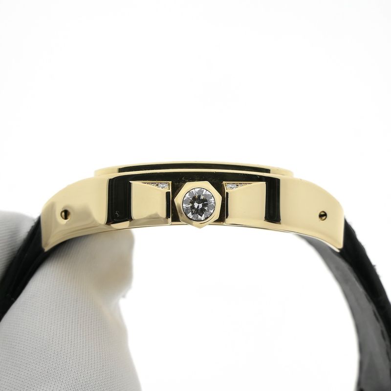 Image 5 of Cartier Santos 100 XL Automatic 2732 - W20071Y1; 18k gold watch with diamond setting