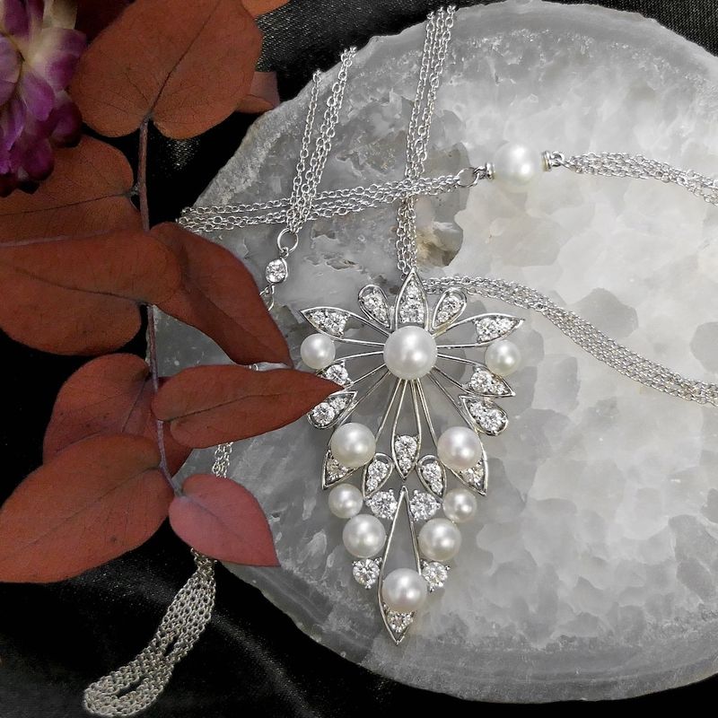 Image 2 of UTOPIA Art Deco white gold necklace with pearl and diamond 1.75 ct.