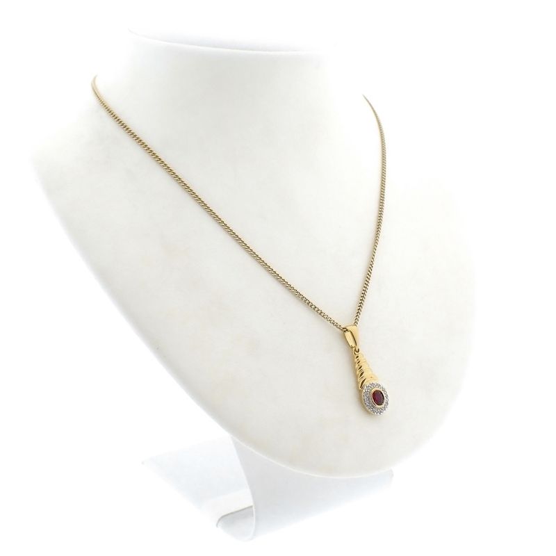 Image 5 of Gold pendant with synthetic ruby ​​and zirconia.