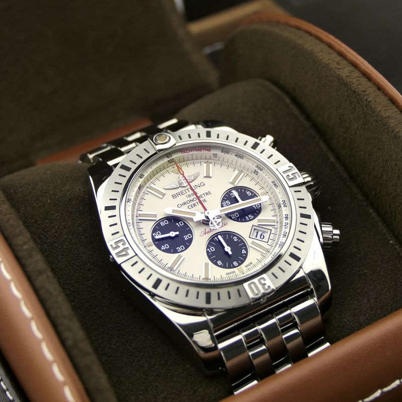 Image 17 of Breitling Chronomat 44 Airborne '30th Anniversary' AB01154G; Chronograph men's watch