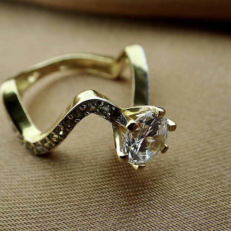 Image 9 of 18 carat gold cocktail ring set with zirconia