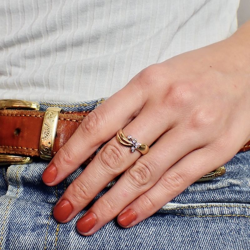 Image 3 of Golden fantasy ring with diamonds | 0.04 ct.