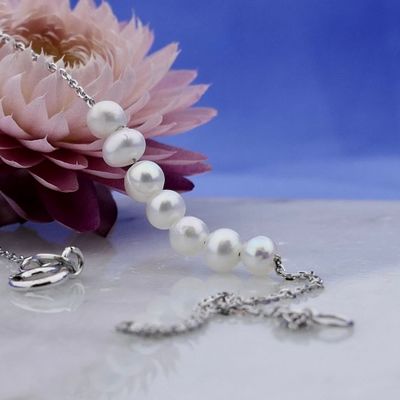Image 2 of 9 Karat Bracelet with Cultured Pearls