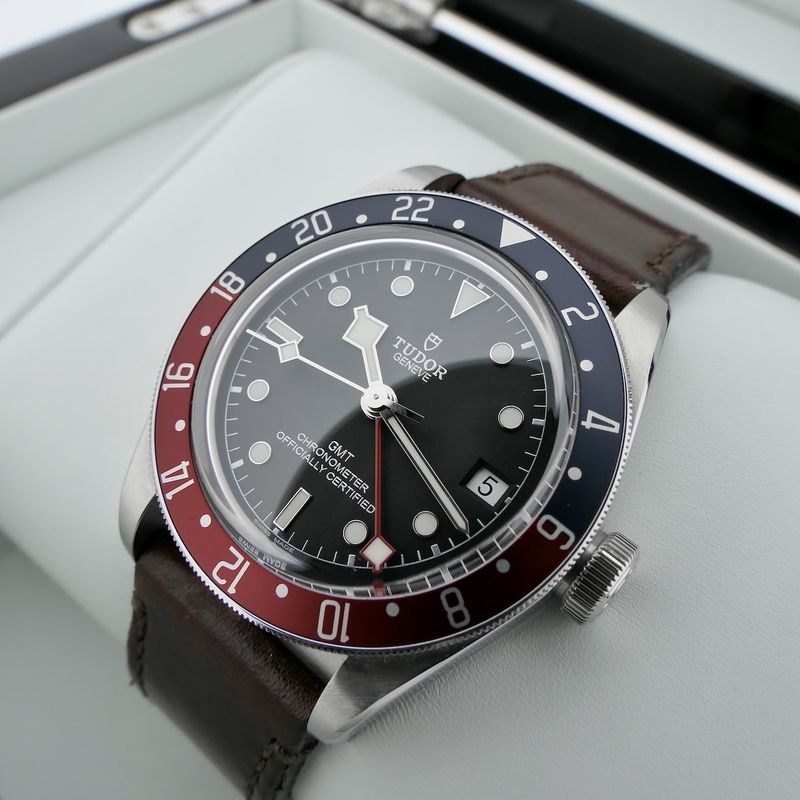 Image 19 of Tudor Black Bay GMT M79830RB; Automatic men's watch