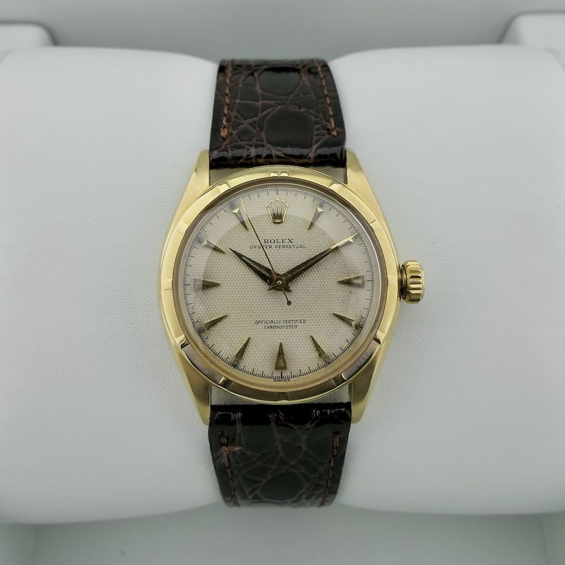 Image 16 of Rolex Oyster Perpetual 6085; Vintage 18k gold watch from 1953