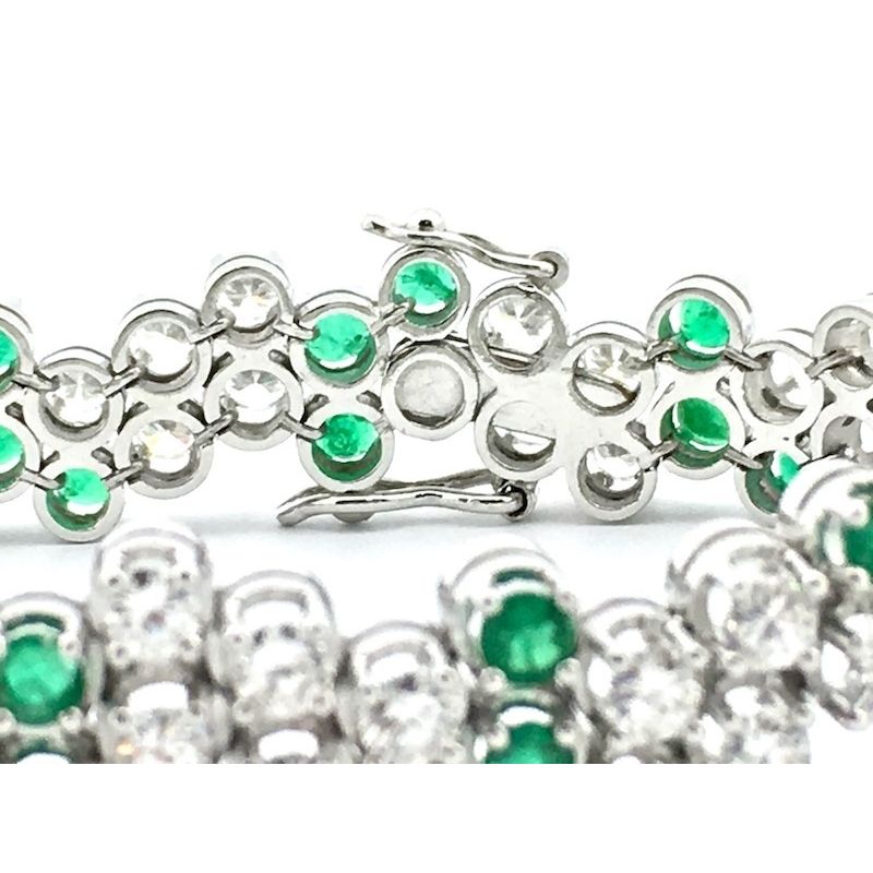 Image 10 of Exclusive white gold bracelet with emerald and diamond; 7.40 ct. + IGI Certificate
