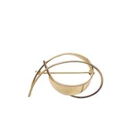 8 carat vintage brooch