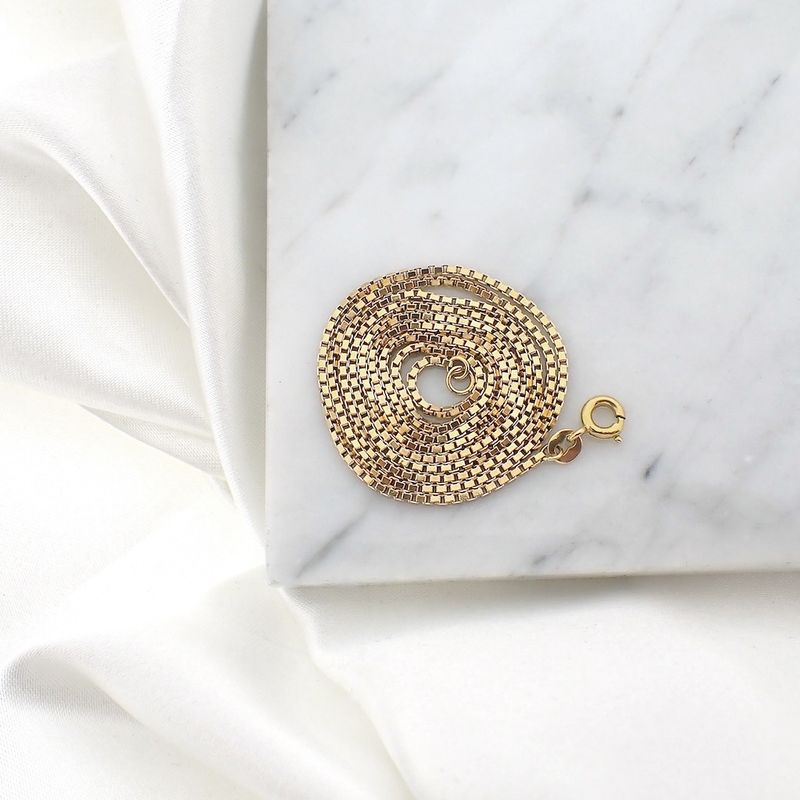 Image 7 of 18K Gold Venetian Link Chain | 62 cm